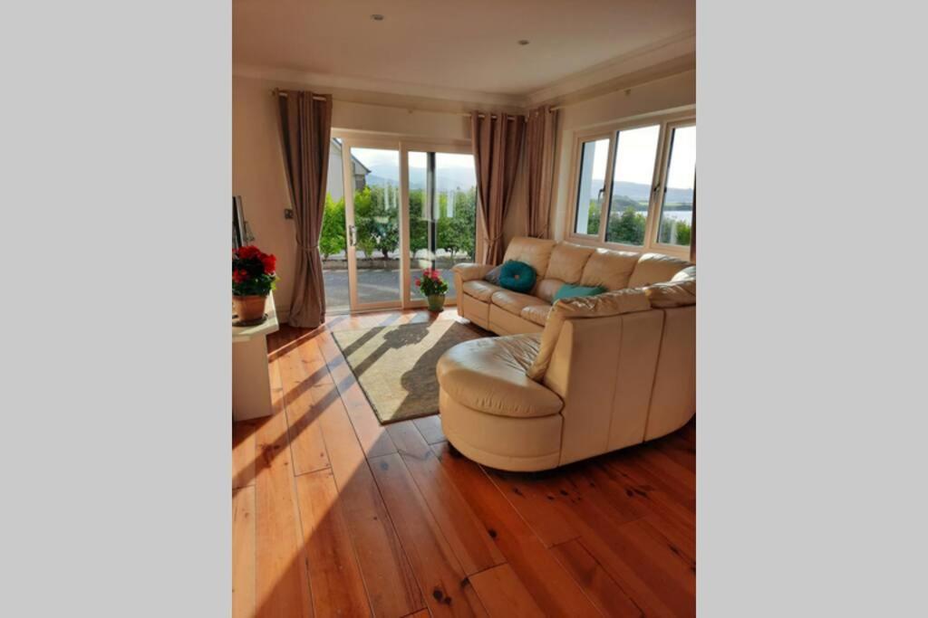 Green Garden Meets Blue Sea For 2 People Dingle Exterior foto